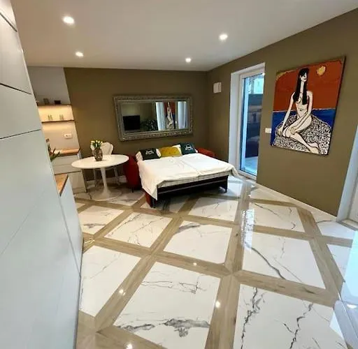 Apartman With Patio - Steps Away From Center Ljubljana