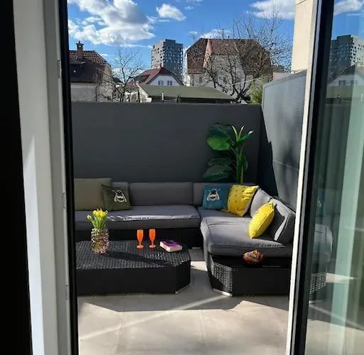 With Patio - Steps Away From Center Ljubljana