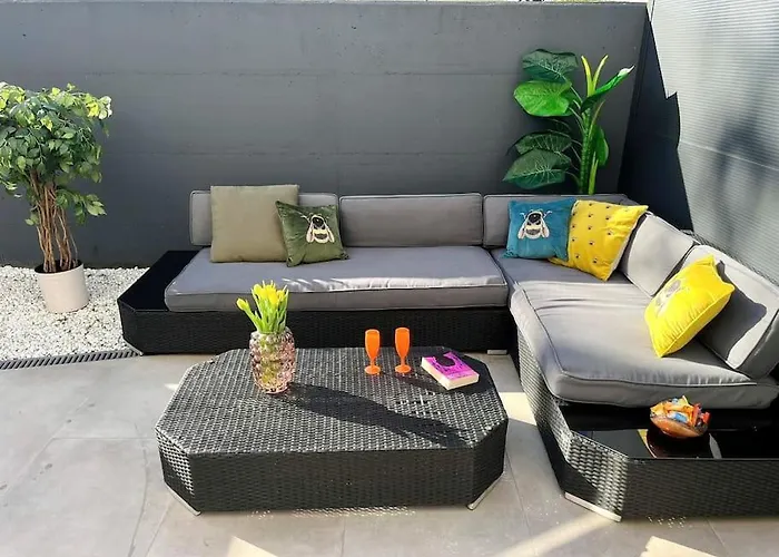 With Patio - Steps Away From Center Apartman Ljubljana